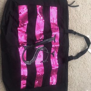VS tote